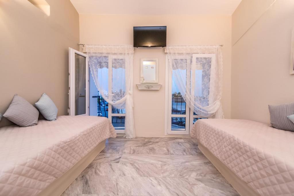 Tínos Fratelli Family Rooms מראה חיצוני תמונה